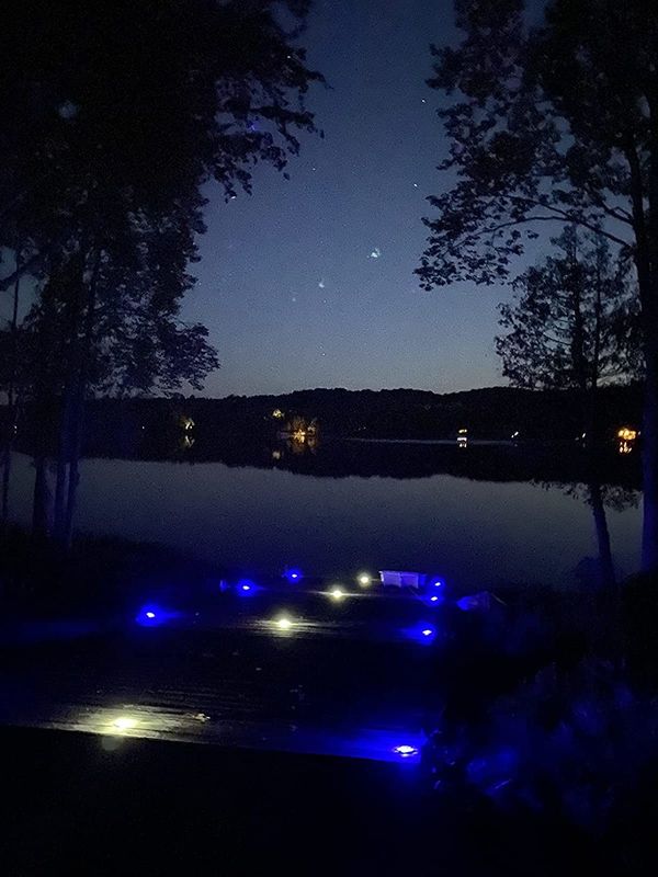 私道の無線太陽ドック ライト円形は通路110*22.5 MMのための屋外のマーカーを導いた