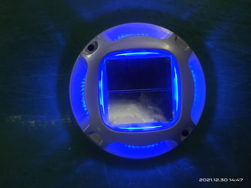 アルミソーラードックライト LED ホットホワイト 20 ルメン 明るさ 簡単に設置するために軽量