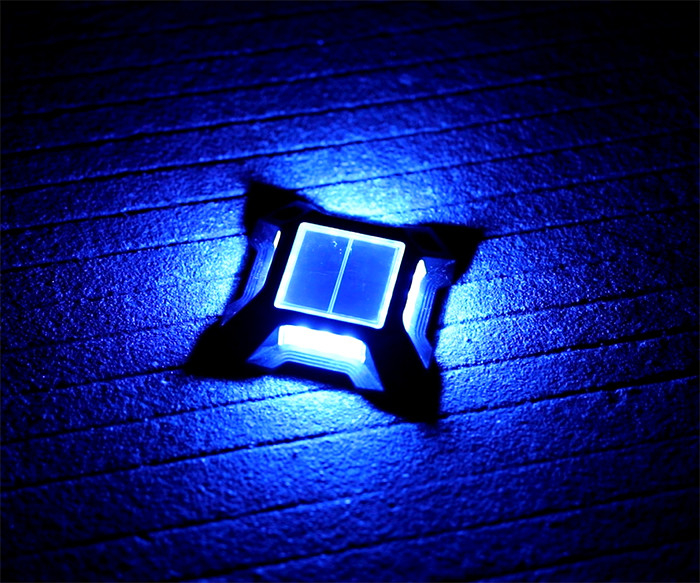 IP 68 防水太陽光 LED デッキライト 屋外装飾太陽光ステップドックランプ パティオヤード