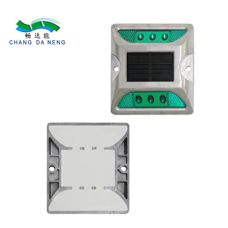白 黄色 赤 青 緑 330g 2V LED 太陽光発電道路ストッド 作業温度 -20C-70C アルミ合金