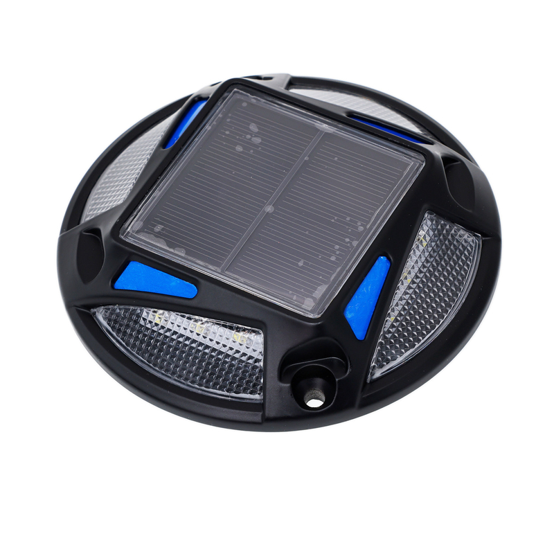 IP67 防水 LED 太陽光ドックライト 温度範囲 -20C~60C スクロール設置