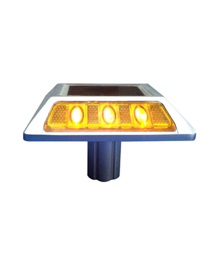 アルミハイウェイ LED 閃光反射型交通灯 太陽光道路 スタッド道路 スパイク