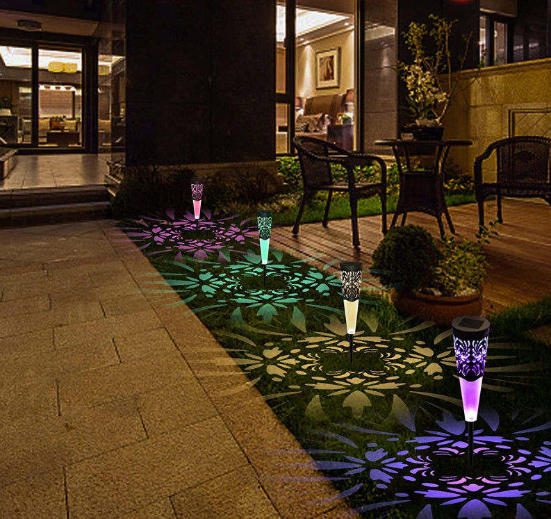 RGBの装飾的な太陽電池パネル屋外ライト芝生のための一定した明るい景色道