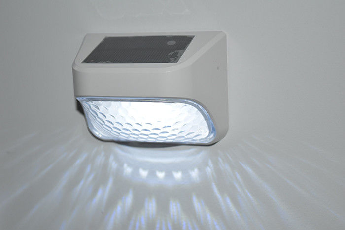 LEDの壁の屋外の装飾のための太陽動力を与えられた庭ライト